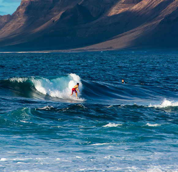 Surf en Izquierda de San Juan