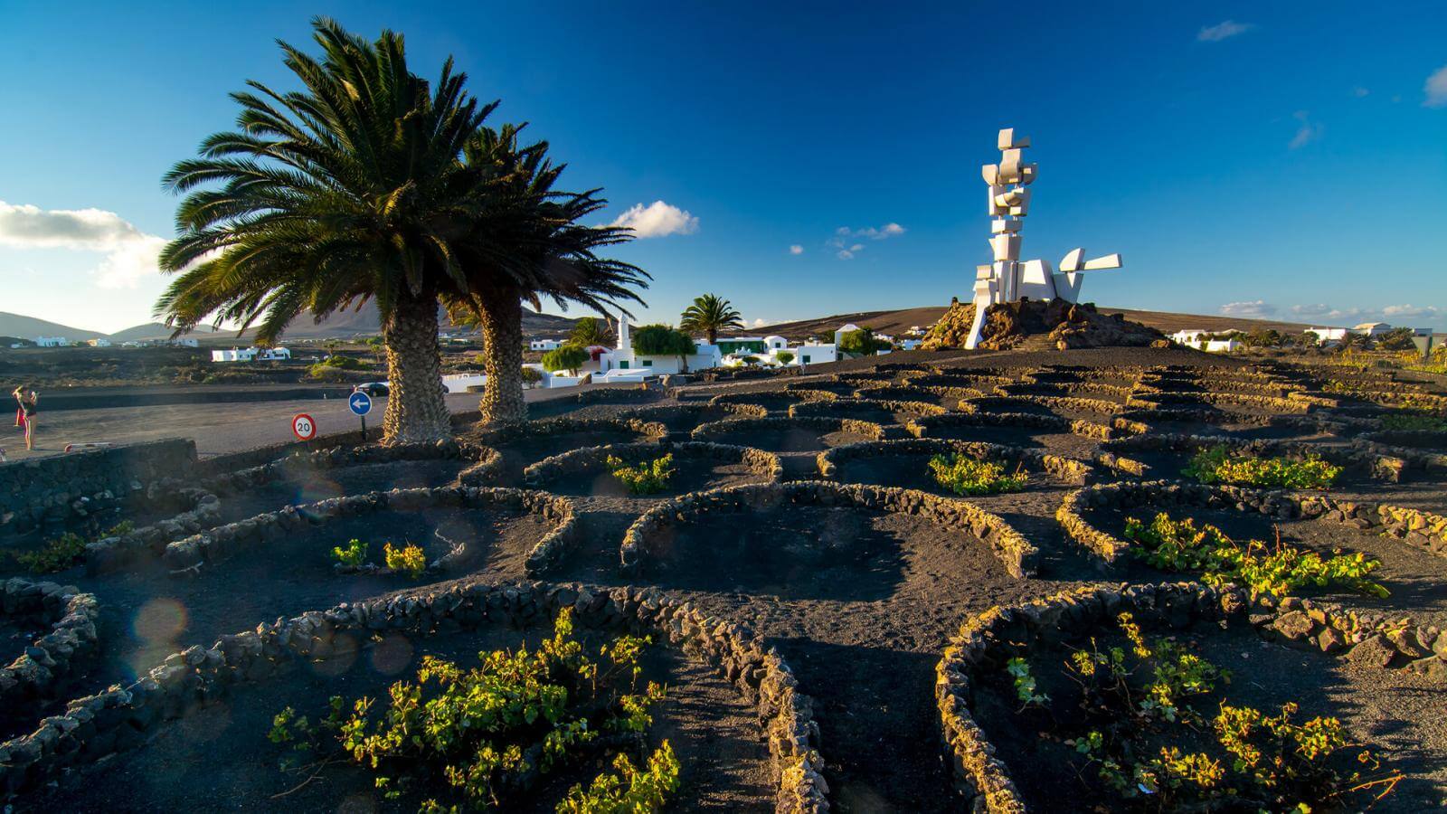 car-route-through-the-center-of-lanzarote-hello-canary-islands