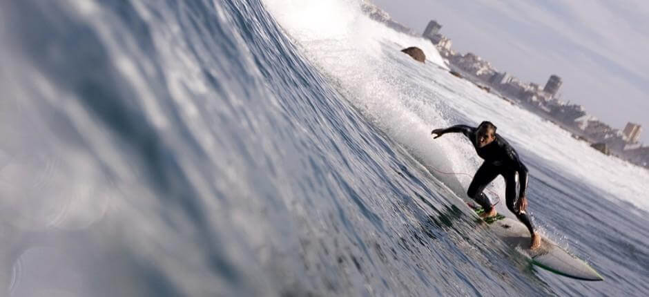 Surfing the Lloret right Surf spots in Gran Canaria