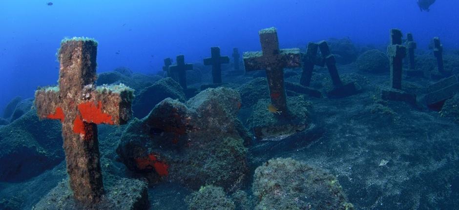 Diving in Malpique, in La Palma