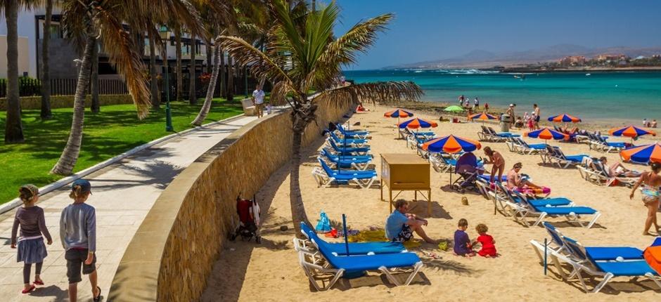 El Castillo beach, Fuerteventura's popular beaches 