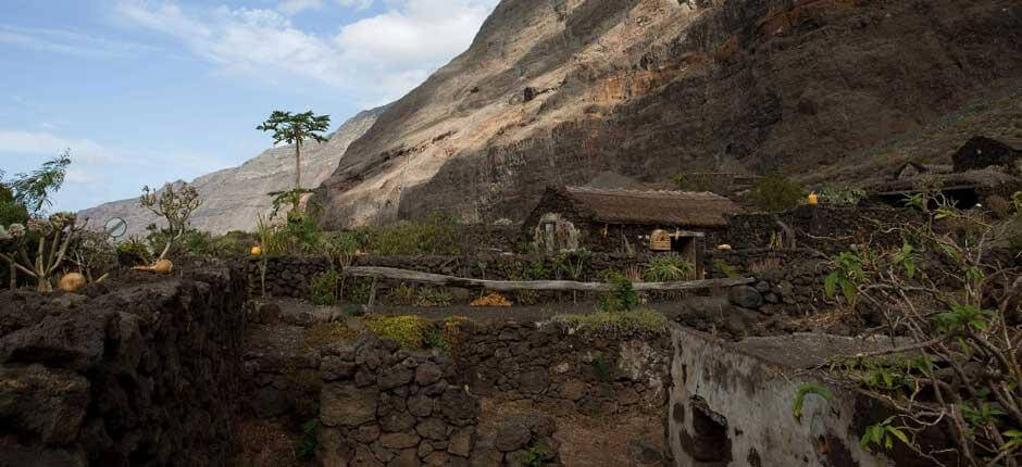 Guinea Ecomuseum, Museums and tourist centres in El Hierro