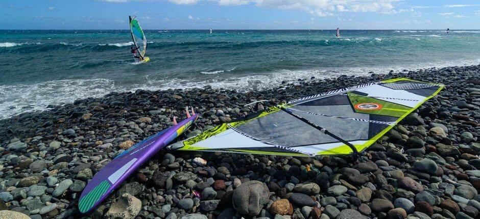Windsurfing atPozo Izquierdo Gran Canaria windsurf spots