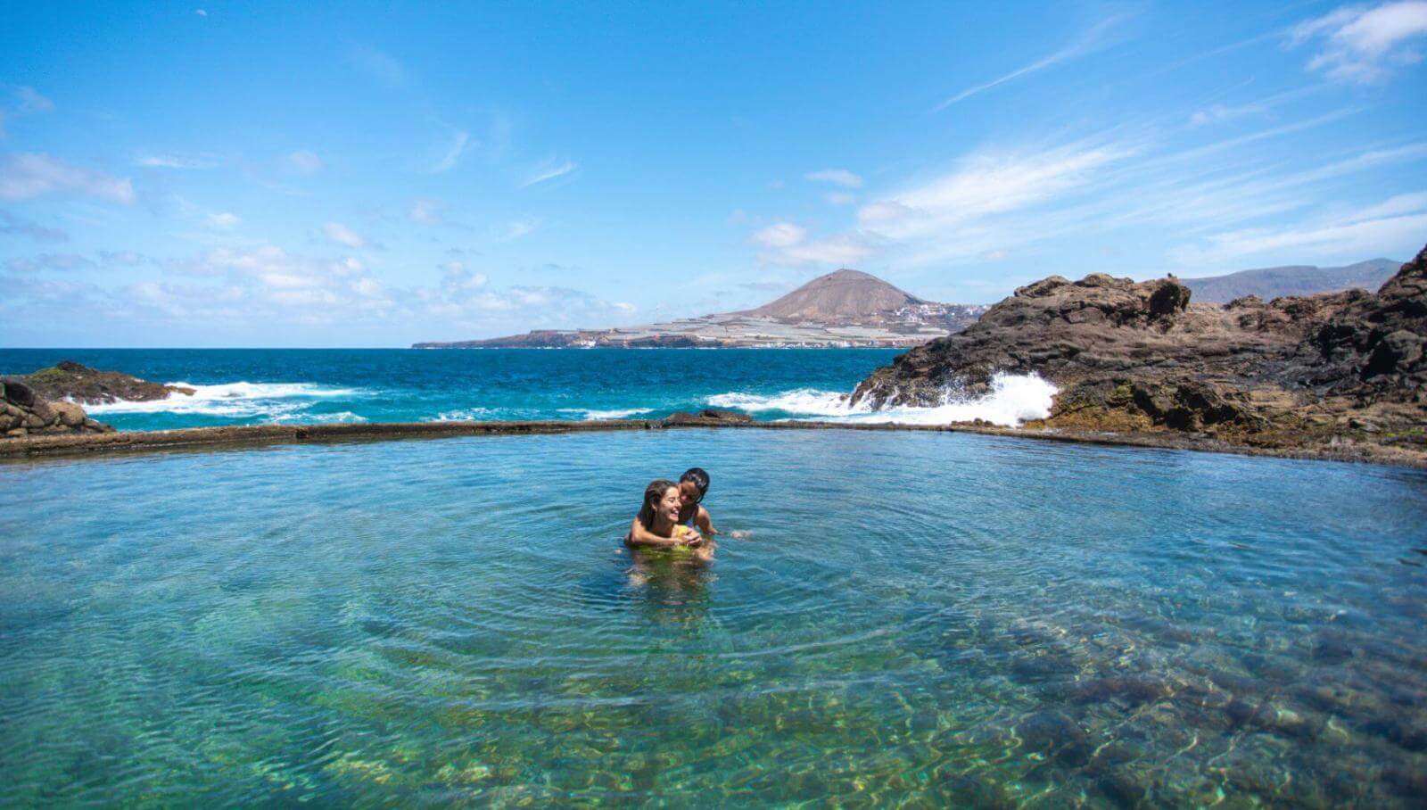 LGTBI piscina natural