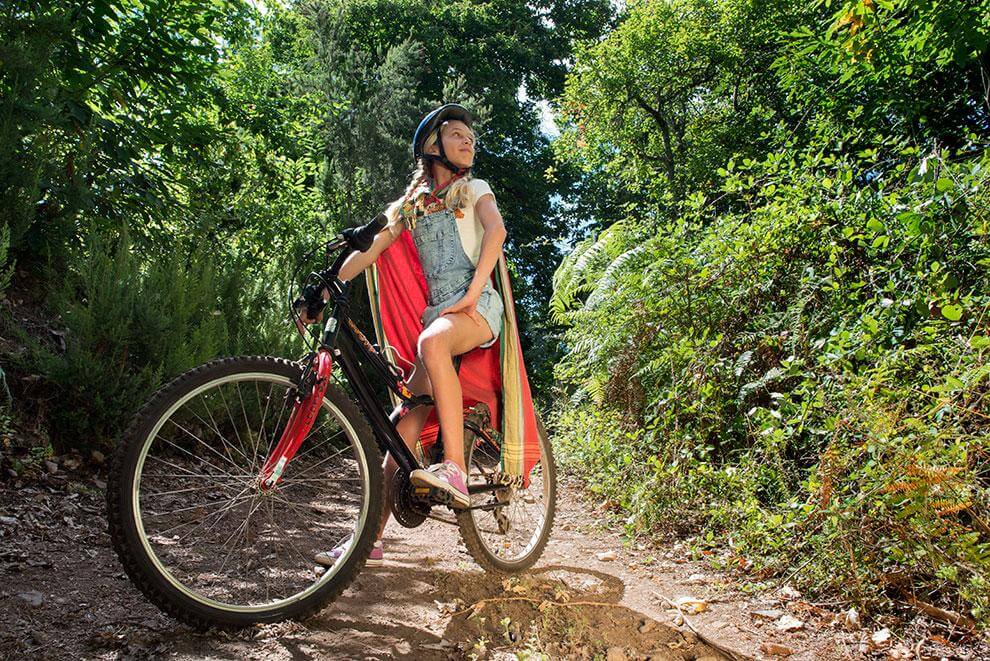 Niño en bici