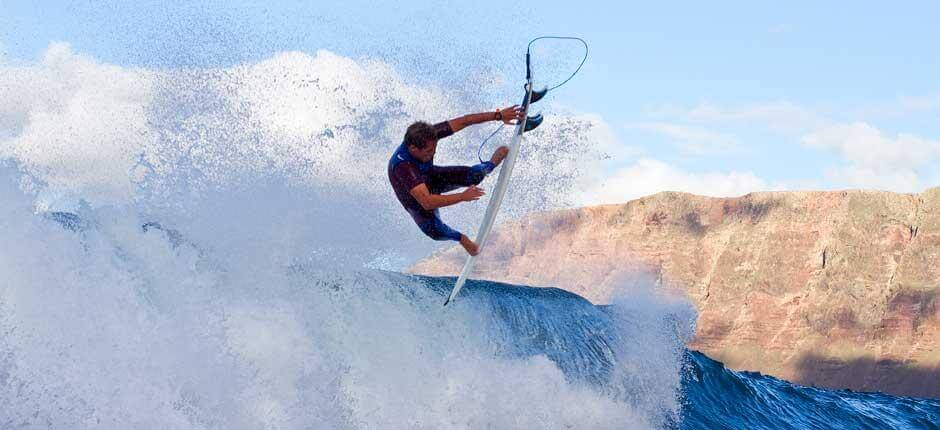 Surfing the left wave of San Juan + Surfing spots in Lanzarote  