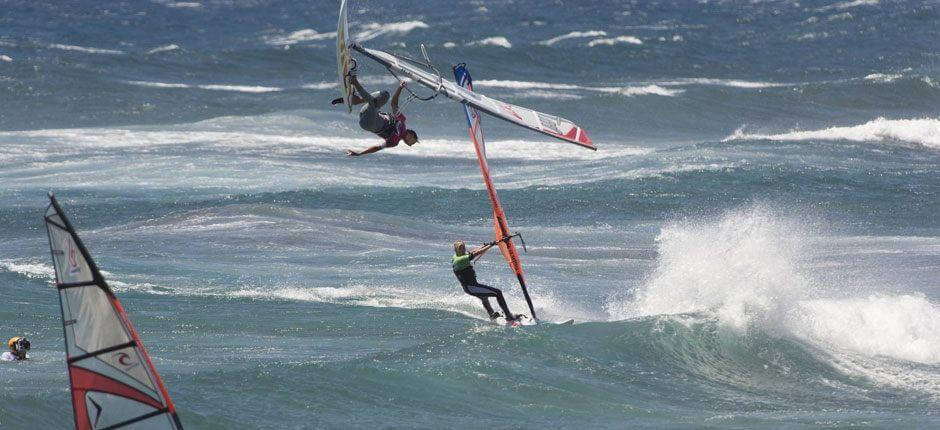 Windsurfing at El Cabezo beach, Windsurfing spots in Tenerife