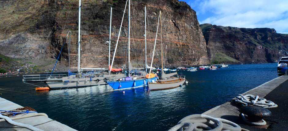 Vueltas Harbour + Marinas and harbours in La Gomera